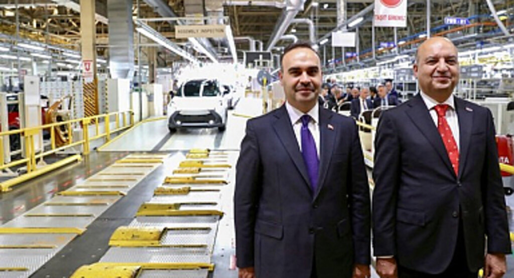 Avrupa’nın İlk Şarj Edilebilir Hibrit Otomobili Türkiye’de Üretildi!