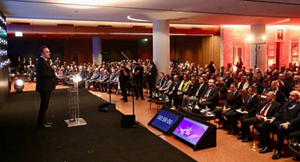 Bakan Kacır’dan Büyüme Trendi İçin Yüksek Teknoloji Vurgusu!