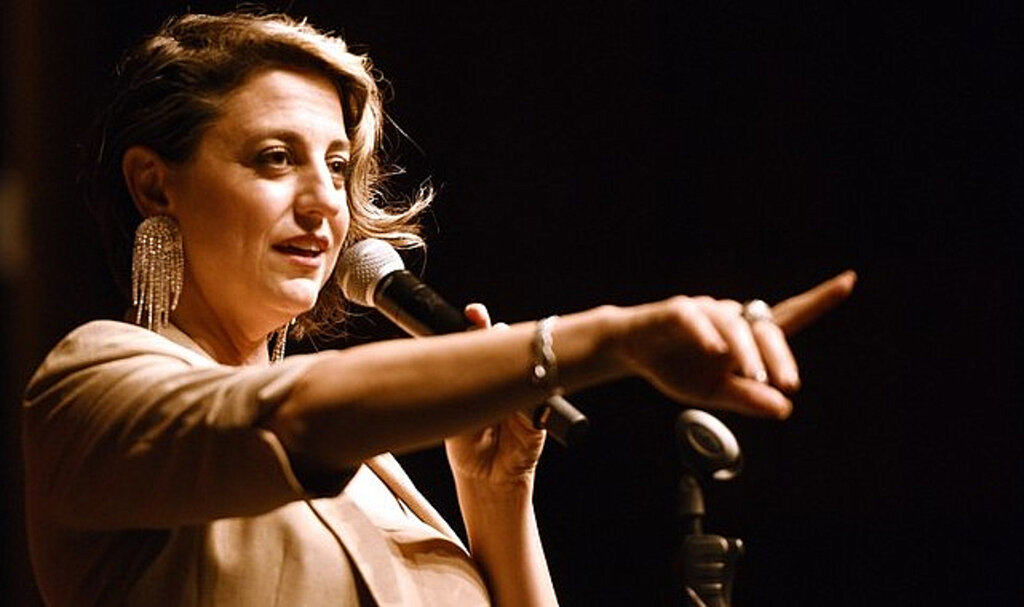 Dilek Türkan Özel Çocuklar İçin Söyledi!