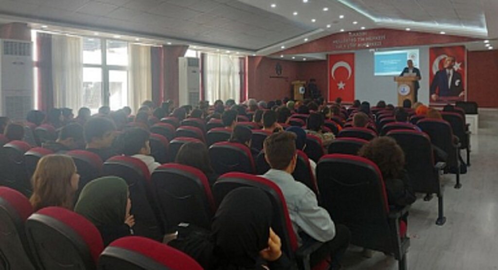 Gençlere ‘Teknoloji Bağımlılığı’na Karşı Psikoeğitim!
