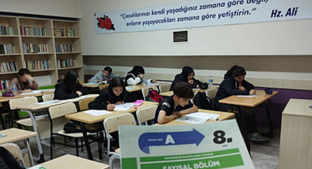 İLKEM’li Öğrenciler Tatil Eğitim Kampıyla Tam Gaz Sınavlara Hazırlanıyor!