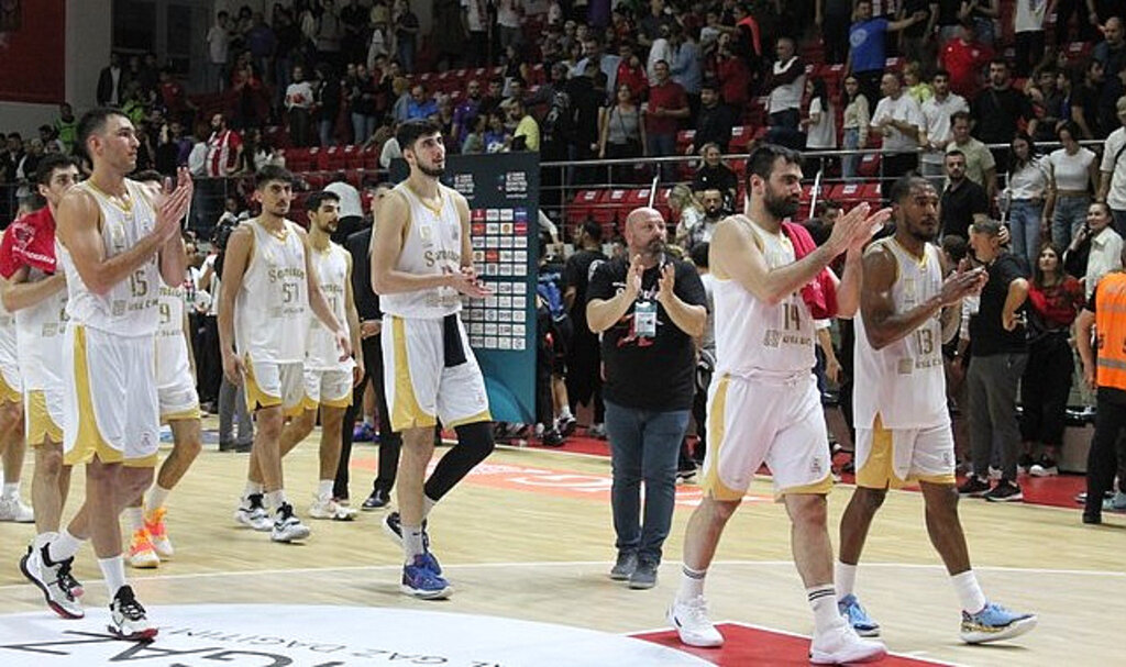 Samsunspor Basketbol Anadolu Efes’e Kaybetti!