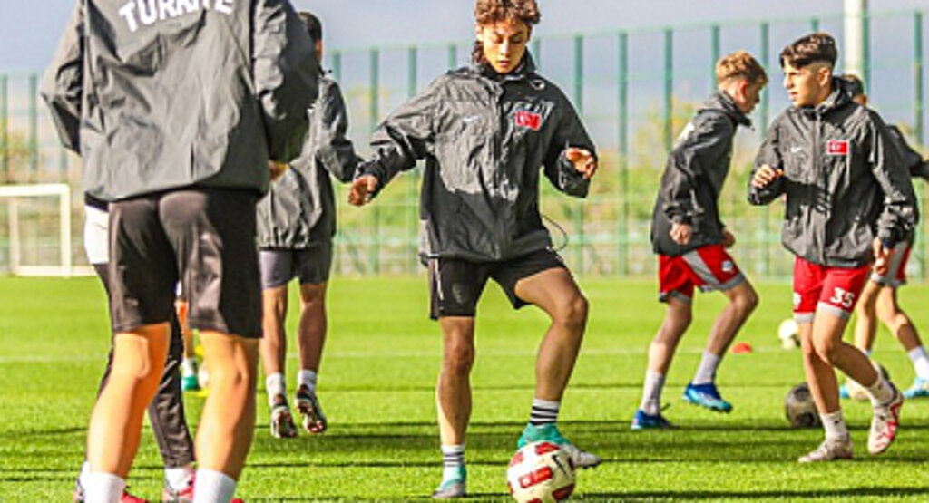 Samsunspor, U15 Samsun Bölge Karmasına Ev Sahipliği Yaptı!