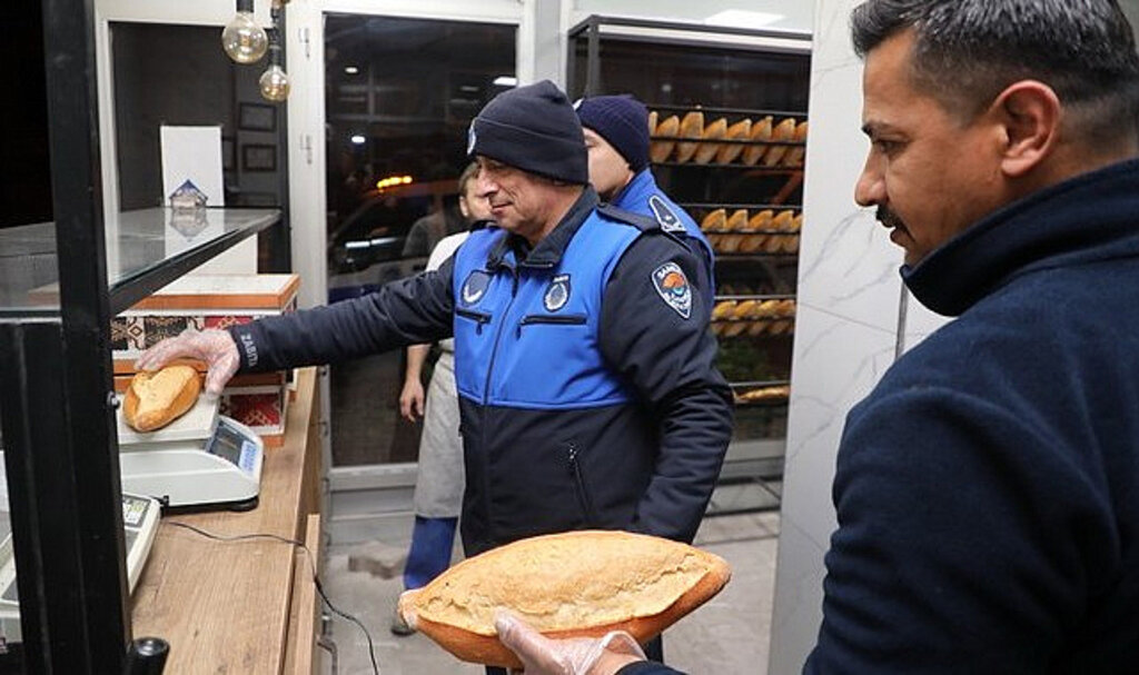 İlkadım Zabıta Ekiplerinden Fırınlara Şafak Denetimi!