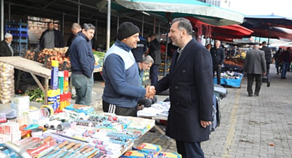 Pazar Esnafının Sarıcaoğlu Sevgisi!