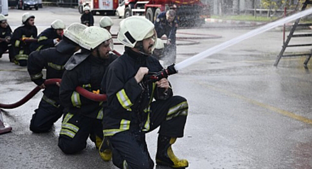 Samsun’da Üniversite Öğrencilerine Temel İtfaiye Eri Eğitimi!