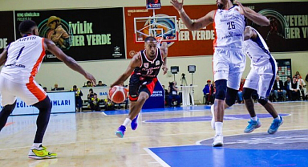 Samsunspor Basketbol İkinci Galibiyetini Deplasmanda Aldı!