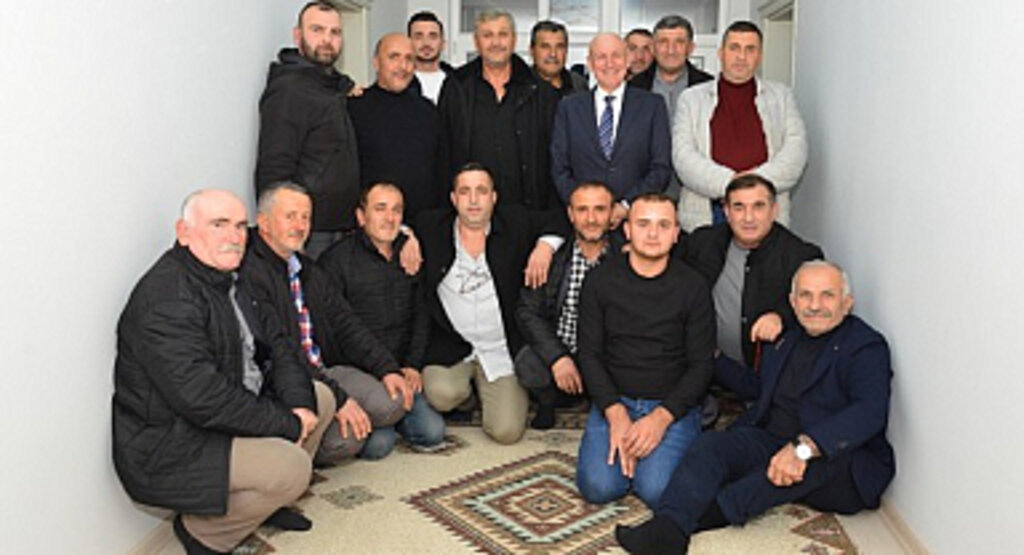 Şenol Kul'dan Gündüz Esnaf Gece Ev Ziyareti!