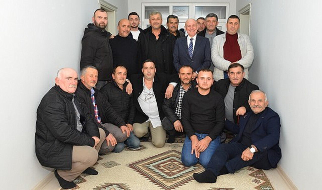 Şenol Kul'dan Gündüz Esnaf Gece Ev Ziyareti!