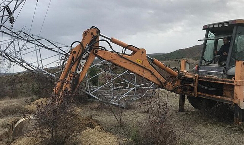 YEDAŞ 305 Araç Ve 882 Personel İle Sahada!