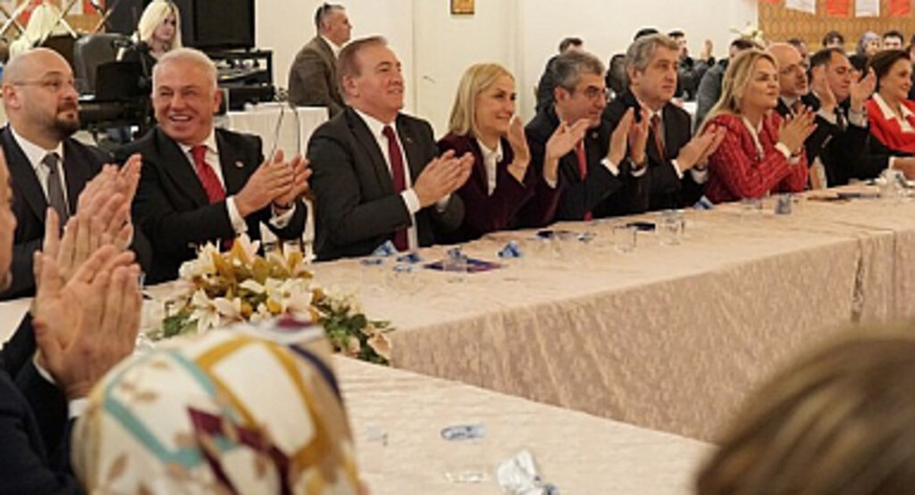 Cevat Öncü Bafra’da Aday Tanıtım Toplantısına Katıldı!