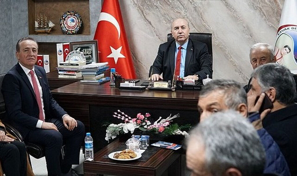 Cevat Öncü Samsun’u Adım Adım Dolaşıyor, Vatandaşlarla Kucaklaşıyor!