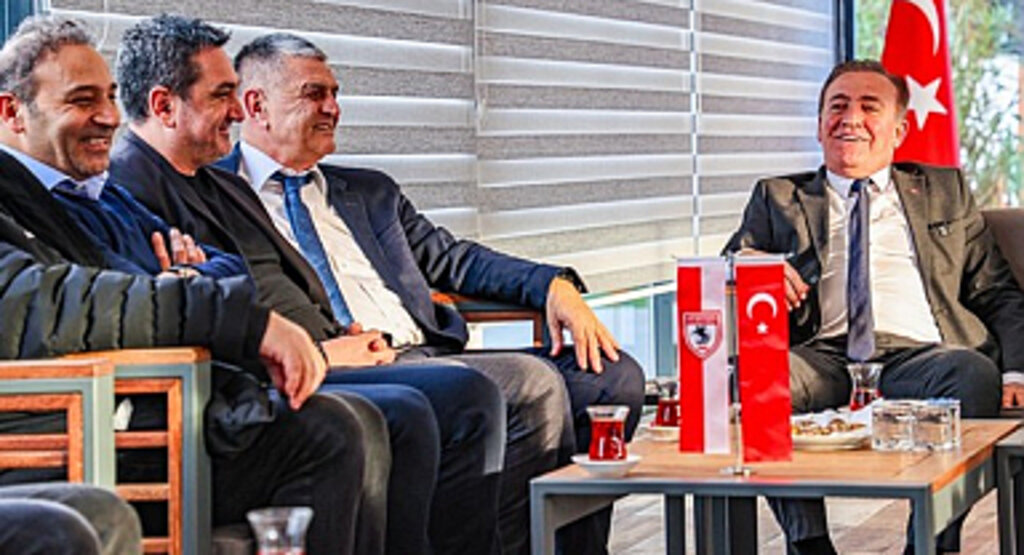 CHP SBB Adayı Cevat Öncü Samsunspor'u Ziyaret Etti!