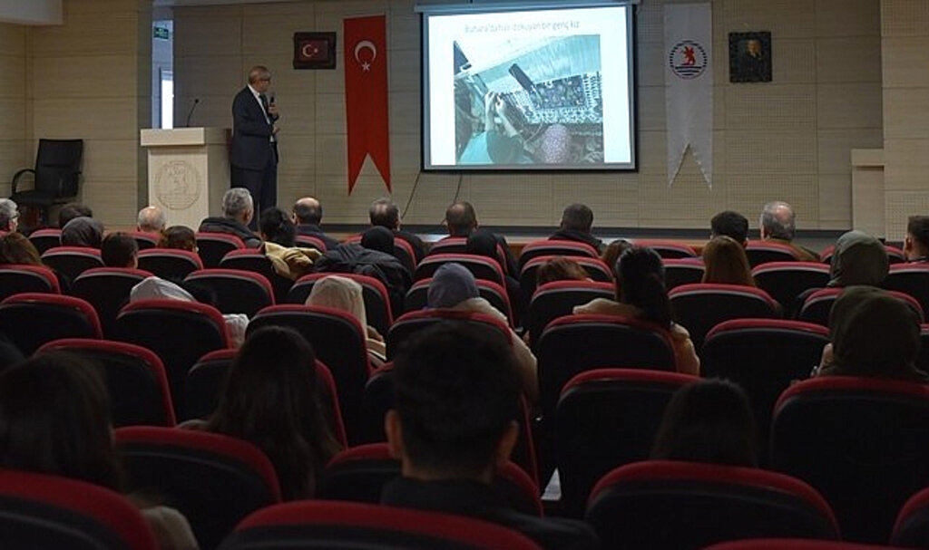 OMÜ’de ‘Türk-İslâm Medeniyetinin Kalbi; ‘Münbit Özbekistan’ Konferansı!