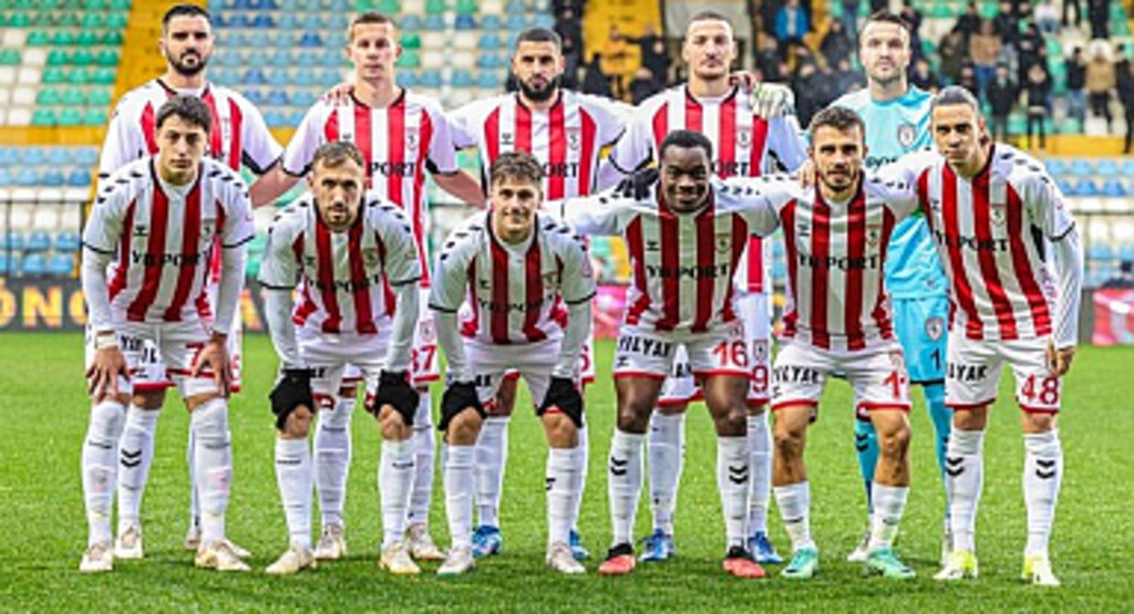 Samsunspor, İstanbul'dan Puanla Dönüyor!