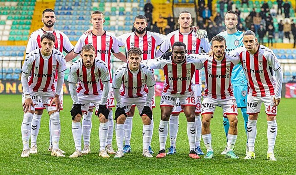 Samsunspor, İstanbul'dan Puanla Dönüyor!