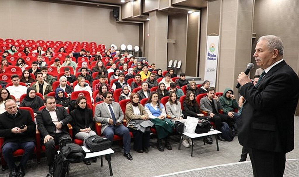Başkan Demirtaş’tan İlkem’li Öğrencilere Motivasyon Semineri!
