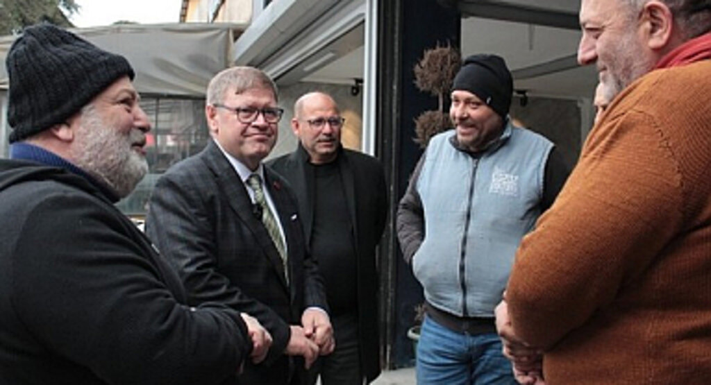 Adem Güney, ‘Vatandaştan Kopuk Yaşayan Belediye Başkanı Sorunları Bilemez’!