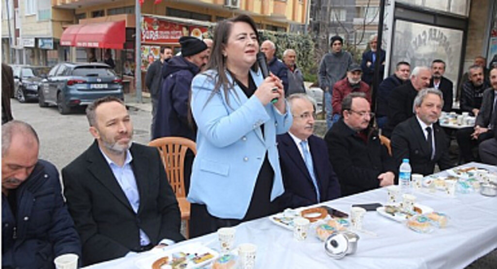 Atakum, Özlem Maraş'ı, Özlem Maraş Atakum'u Kucaklıyor!