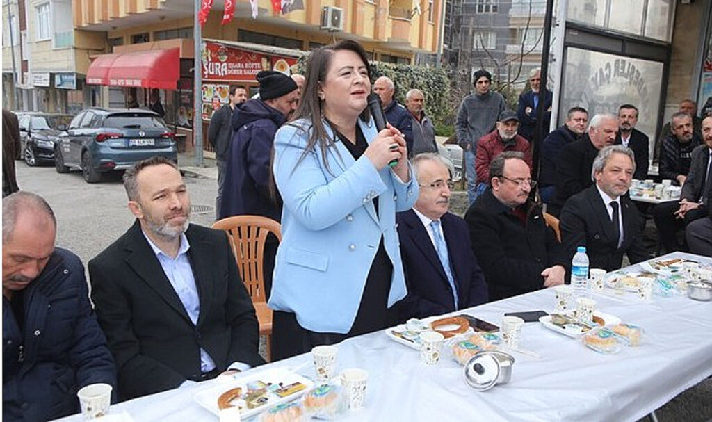 Atakum, Özlem Maraş'ı, Özlem Maraş Atakum'u Kucaklıyor!