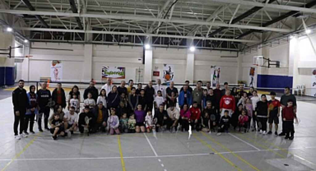 Badmintonda Aileler Yarıştı!