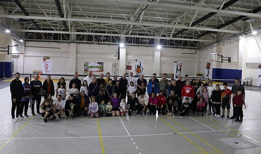 Badmintonda Aileler Yarıştı!