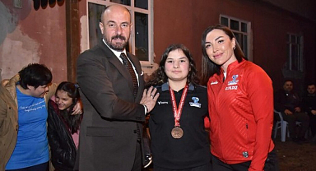 Başkan Togar’dan Türkiye Üçüncüsü Sporcuya Tebrik!