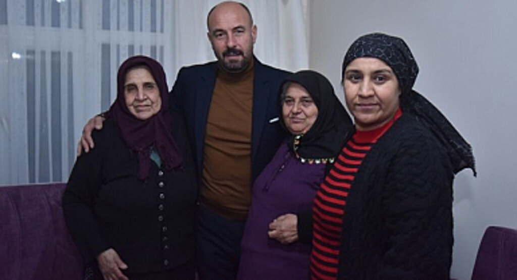 Başkan Togar Evi Yanan Aileye El Uzattı!