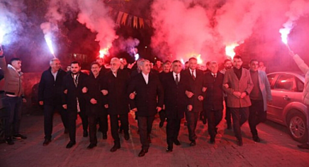 Çarşamba'da Ender Gür Fırtınası!