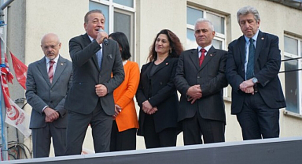 Cevat Öncü, ‘Biz Samsun’u Yönetemeyenleri Eleştiriyoruz Ses Başka Yerden Geliyor’!