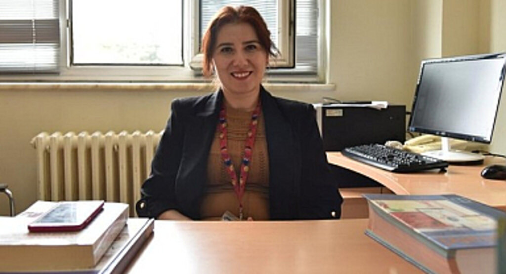 Dr. Tuğba Ayçiçek Dinçer Ekran Önünde Yemek Yemenin Riskini Açıkladı!
