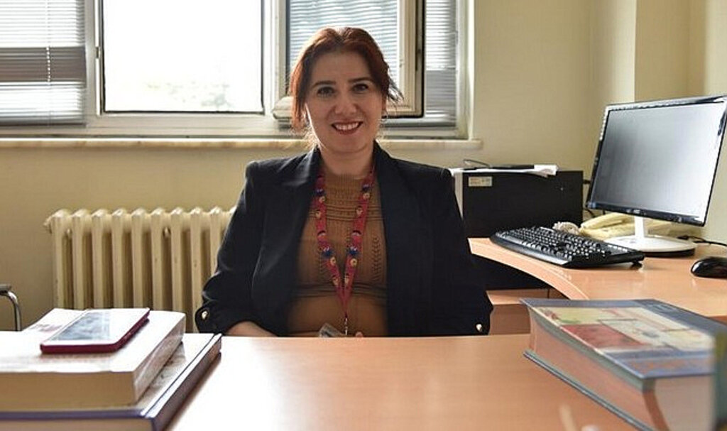 Dr. Tuğba Ayçiçek Dinçer Ekran Önünde Yemek Yemenin Riskini Açıkladı!