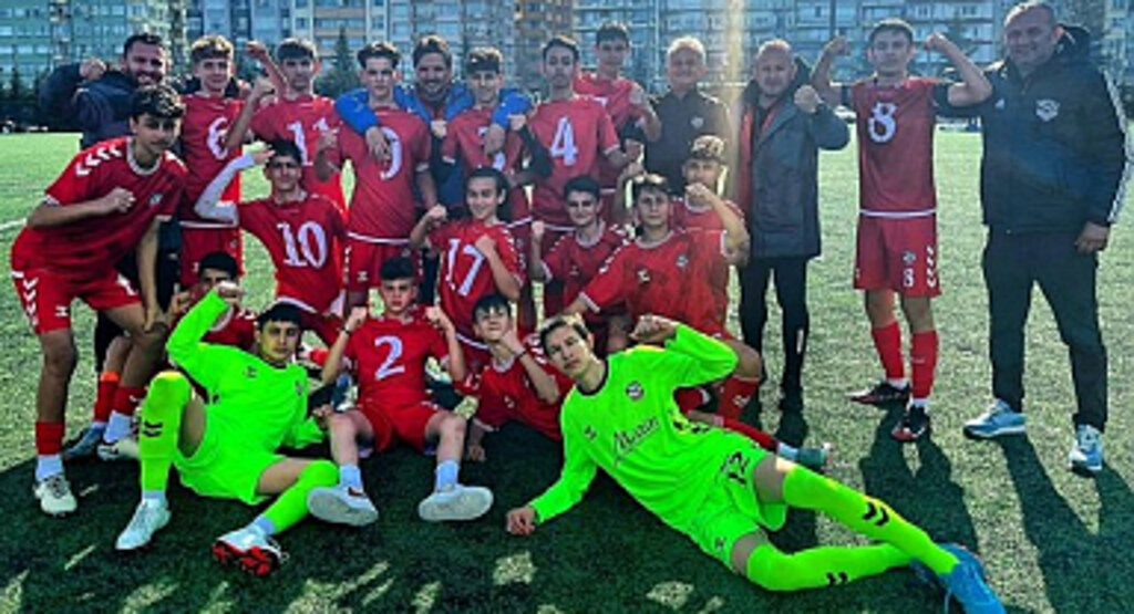 Kadıköyspor Adım Adım Şampiyonluğa Yürüyor!