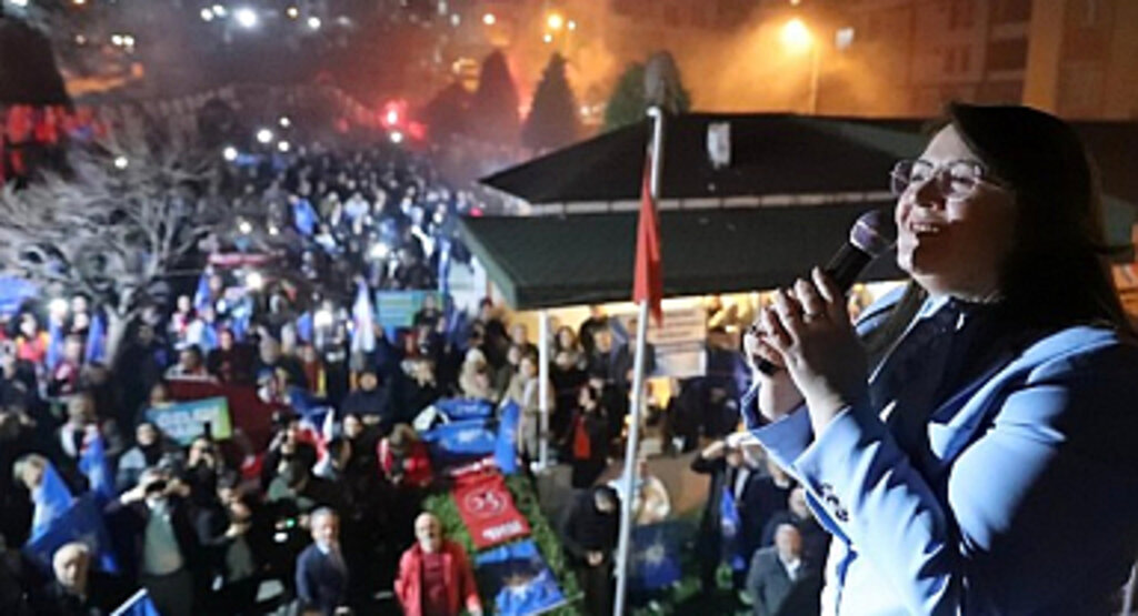 Özlem Maraş, ‘Atakukum'u İşi Bilenler Yönetsin, Ak Kadrolar Yönetsin’!