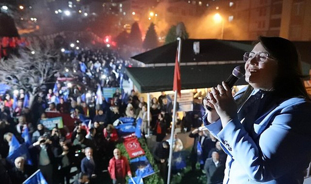 Özlem Maraş, ‘Atakukum'u İşi Bilenler Yönetsin, Ak Kadrolar Yönetsin’!