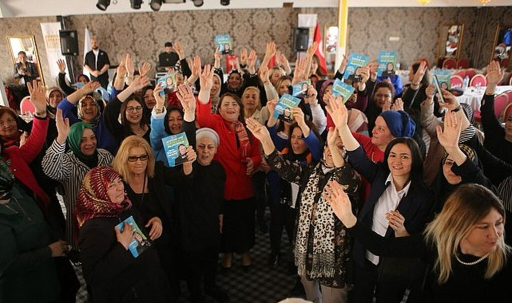 Özlem Maraş, 'Atakum'a Kadın Eli Değecek, Kadının Sesi Yükselecek'!