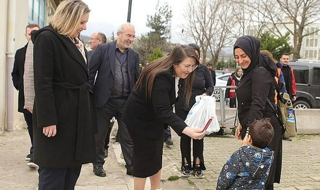 Özlem Maraş’tan Büyük Atakum Buluşması Ve İftar Daveti!