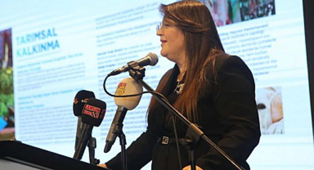Özlem Maraş'tan Gençlere Müjde! ‘Atakum Kart’