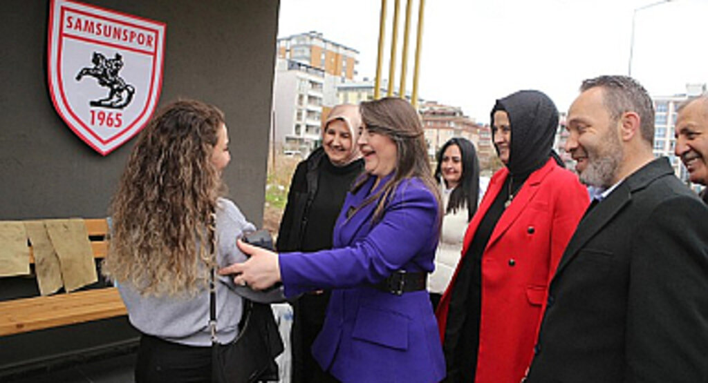 Özlem Maraş'tan, Üniversiteyi Yeni Kazanan Atakumlu Gençlere Müjde!