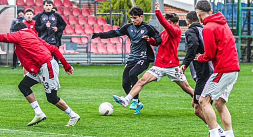 Samsunspor'un Gençleri Hazırlık Maçında Kapıştı!