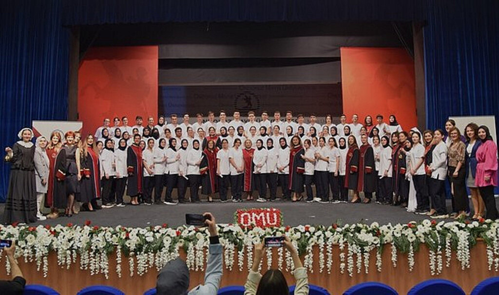 Hemşire Adayları, Beyaz Üniformalarına Kavuştu!