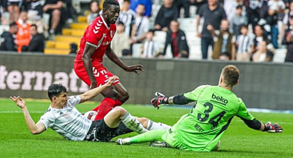 Samsunspor İstanbul'da Beşiktaş'tan Puan Kopardı!
