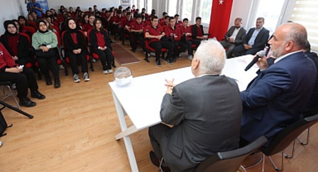 Başkan İbrahim Sandıkçı, Öğrencilerle Okul Buluşması Gerçekleştirdi!