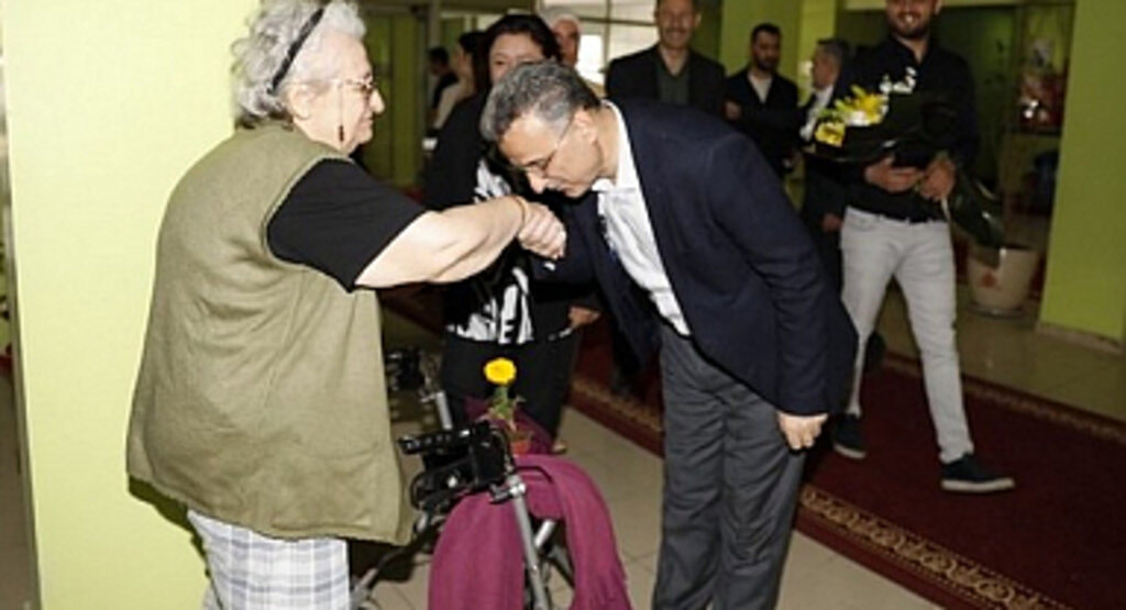 Başkan İhsan Kurnaz, ‘Sizin İçin Ne Yapsak Azdır. Başımızın Tacısınız’!