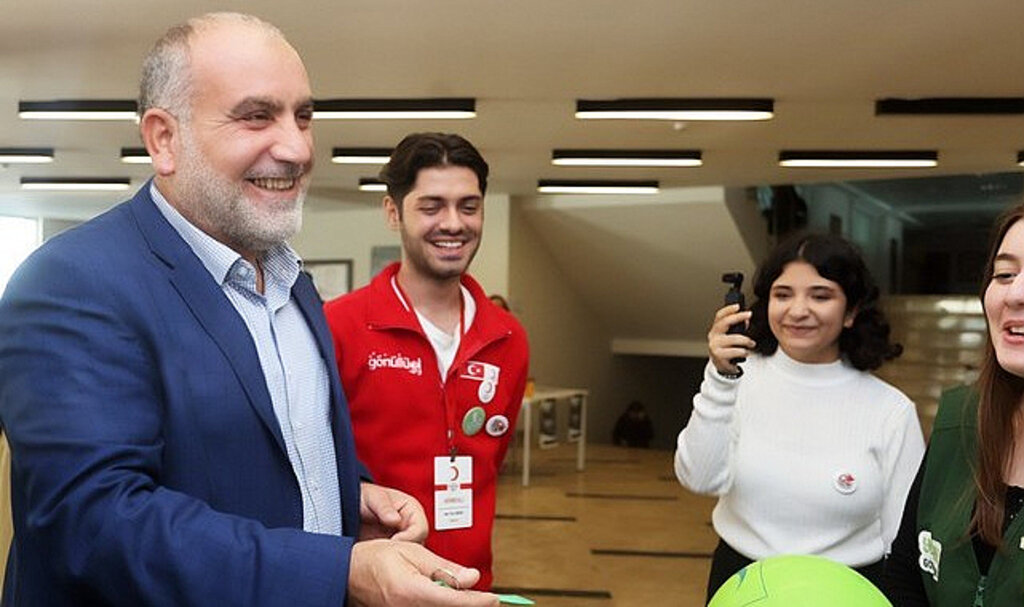 Başkan Sandıkçı, ‘Gençlerimizin KPSS Ücretlerini Karşılıyoruz’!