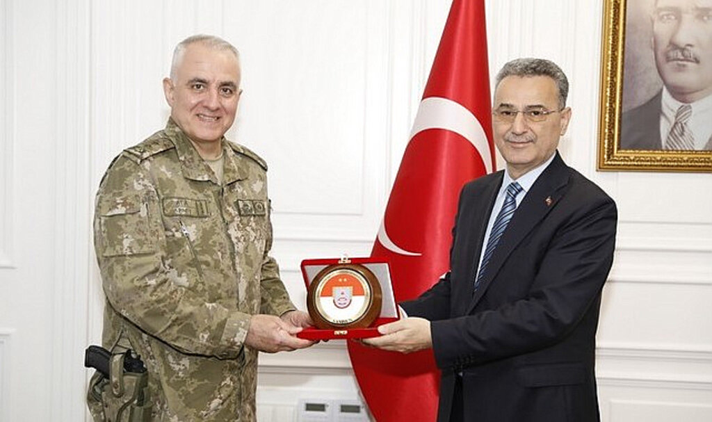 Garnizon Komutanı Davut Alâ’dan Başkan İhsan Kurnaz’a Hayırlı Olsun Ziyareti!