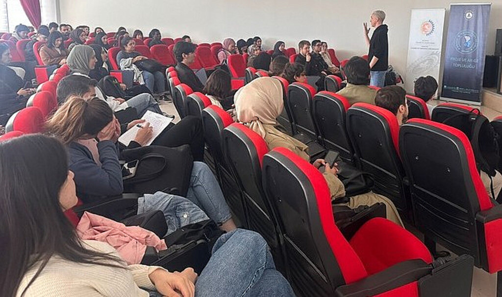 Gençlere AB programları Tanıtıldı!