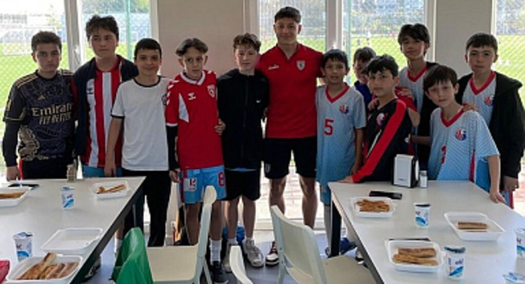OMÜ Vakfı Koleji Öğrencileri Samsunspor Tesislerinde!