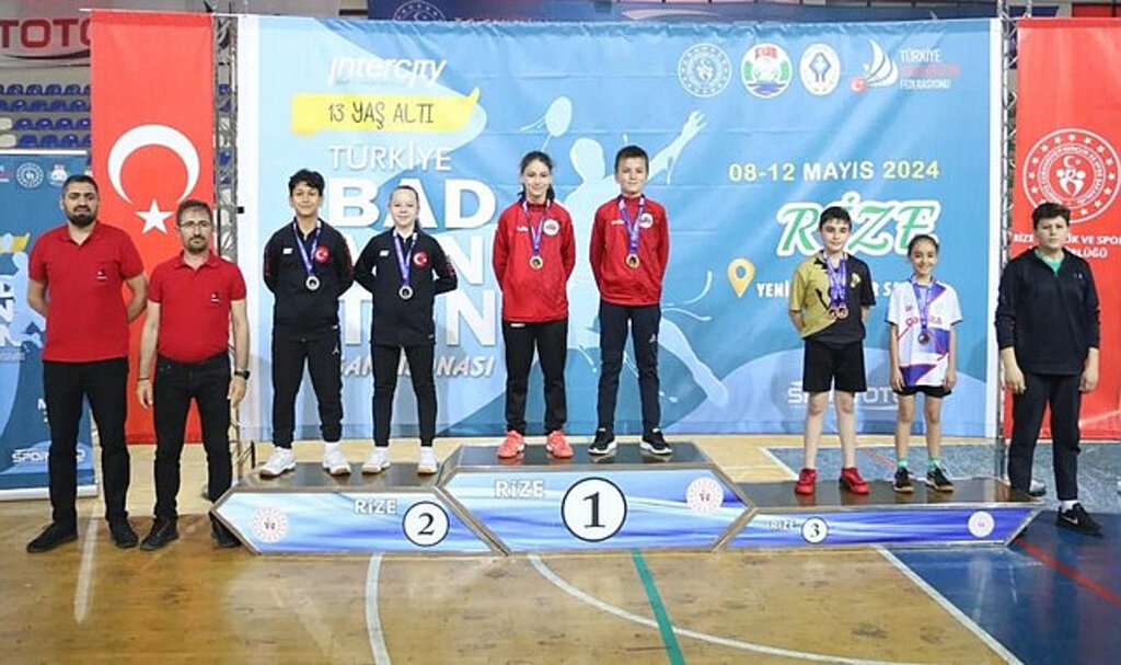 Samsun Büyükşehir’den Badmintonda Çifte Başarı!