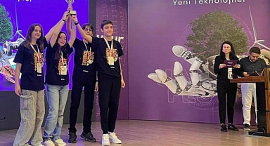 Samsun Uğur Okulları'na En İyi Araştırma Ödülü!